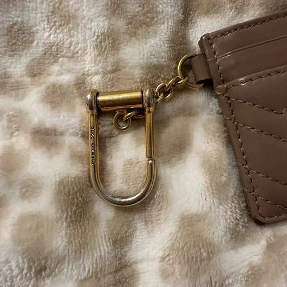 gucci gg marmont keychain wallet